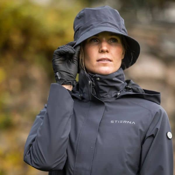 Hoe reinig je Stierna kleding en jassen